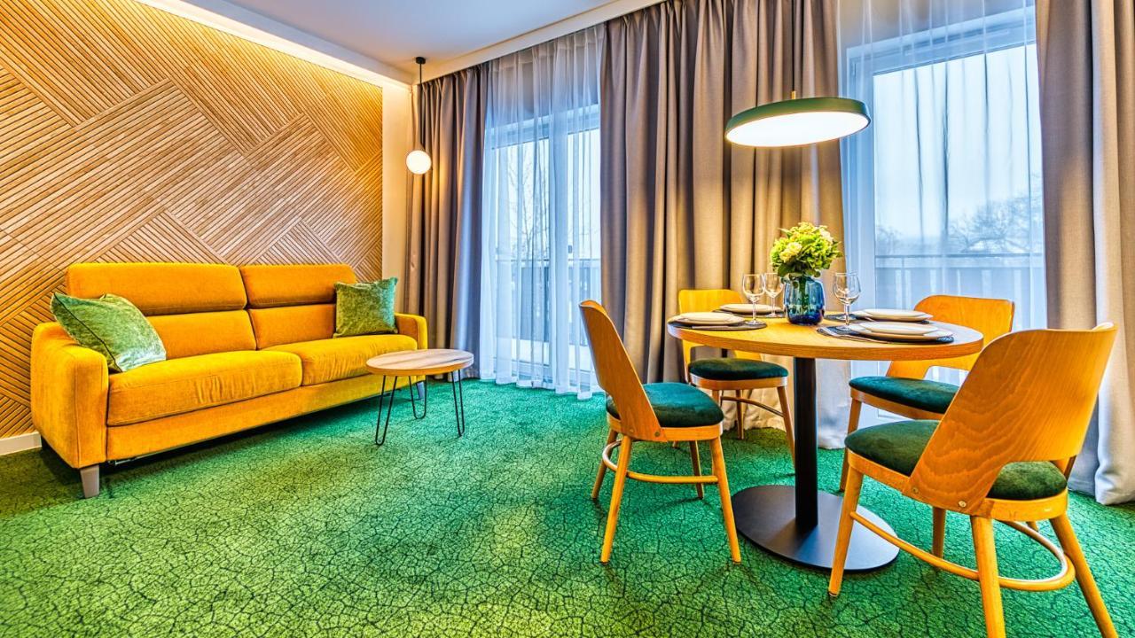 Apartamenty Vip Centrum - Wczasowa 17 By Royal Aparts Świeradów-Zdrój Buitenkant foto