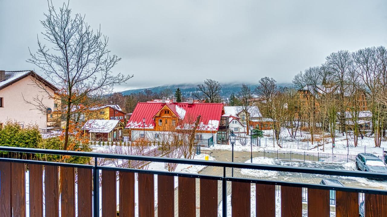 Apartamenty Vip Centrum - Wczasowa 17 By Royal Aparts Świeradów-Zdrój Buitenkant foto